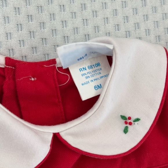 Vintage Classic Red Baby Girl Smocked Holiday Dress with White Collar Size 6m - Picture 3 of 5